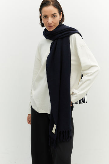 Woven Scarf Navy – The Slow Label